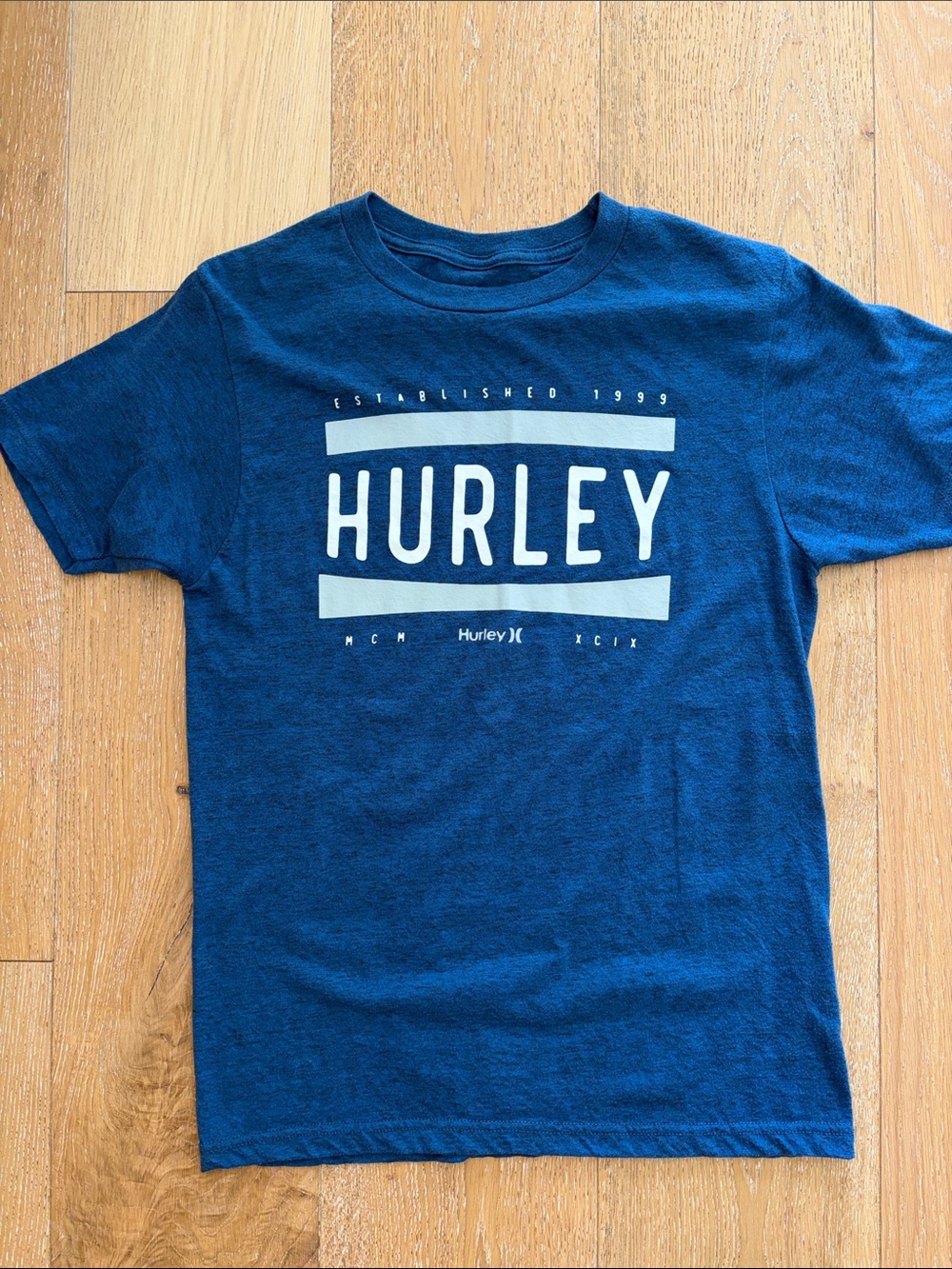 Men’s Hurley Tee (small) SOFT!